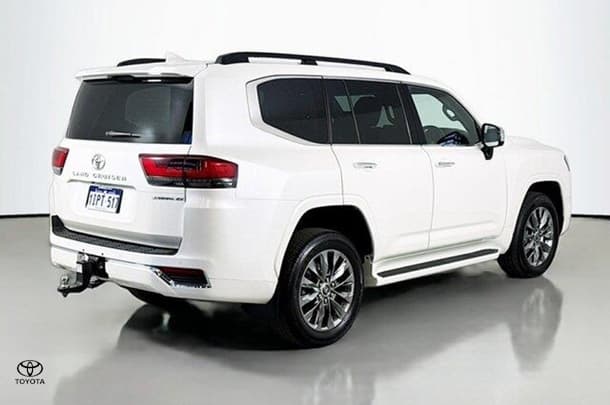 2022 Toyota LANDCRUISER Sahara ZX image 9