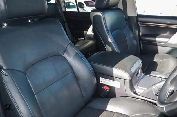 2021 Toyota Landcruiser VX image 7
