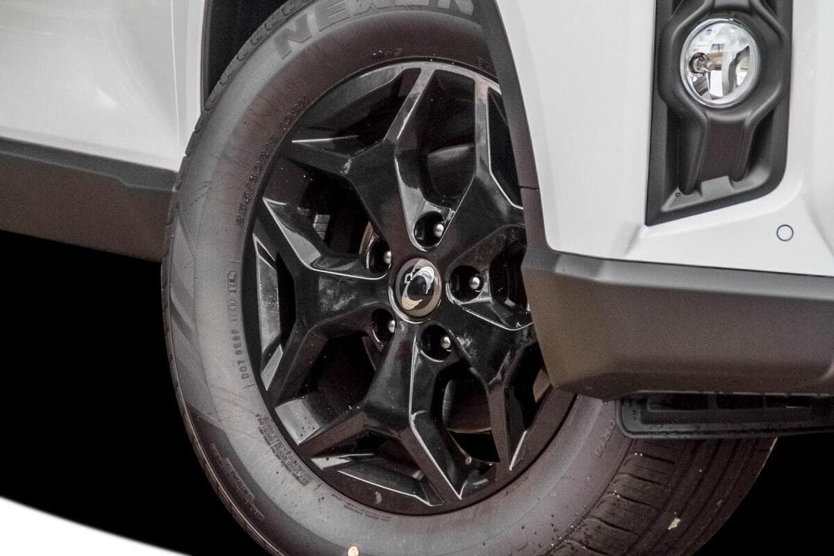 2025 KGM SsangYong Musso Ultimate XLV Auto 4x4 MY24 image 9