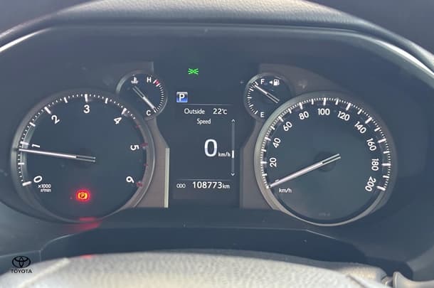 2020 Toyota Prado GX image 10
