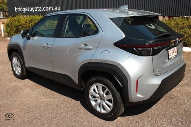 2023 Toyota Yaris Cross GX image 7