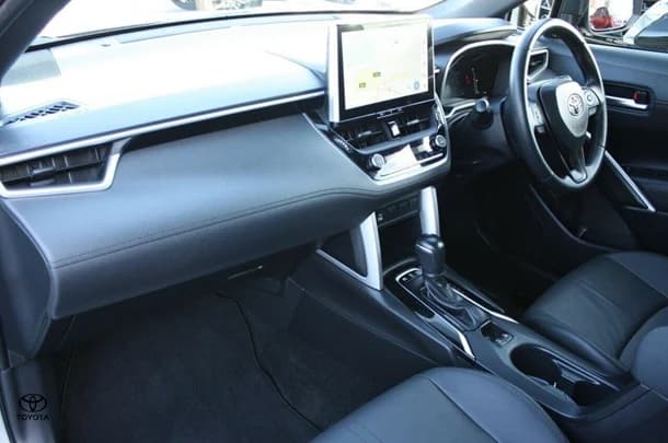 2022 Toyota Corolla Cross Hybrid GXL image 18