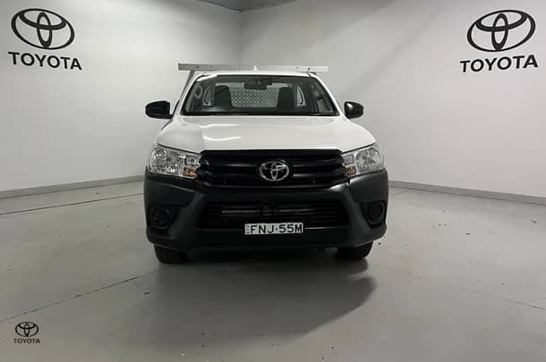 2024 Toyota Hilux Workmate image 2
