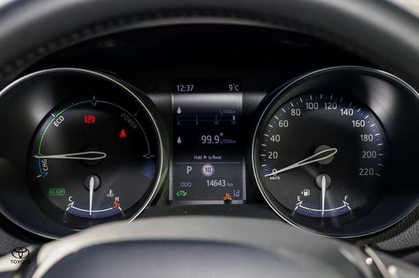2022 Toyota C-HR Hybrid Koba 2WD image 13