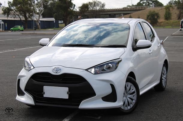 2021 Toyota Yaris Ascent Sport image 9