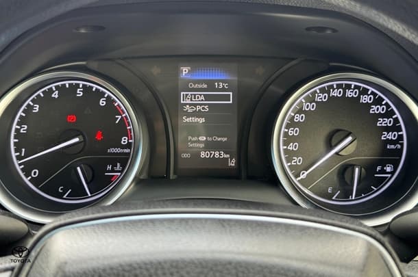 2019 Toyota Camry Ascent image 11