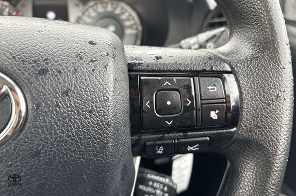 2023 Toyota HILUX Workmate image 18