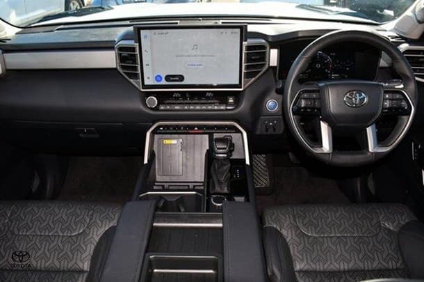 2023 Toyota Tundra Limited image 6