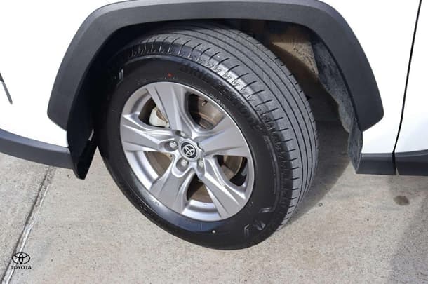 2023 Toyota RAV4 Hybrid GX AWD image 27