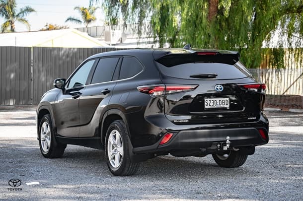 2024 Toyota KLUGER HYBRID GX AWD image 36