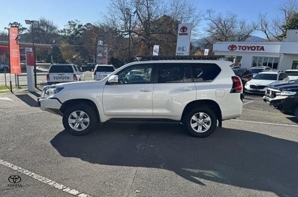 2022 Toyota Prado GXL image 4
