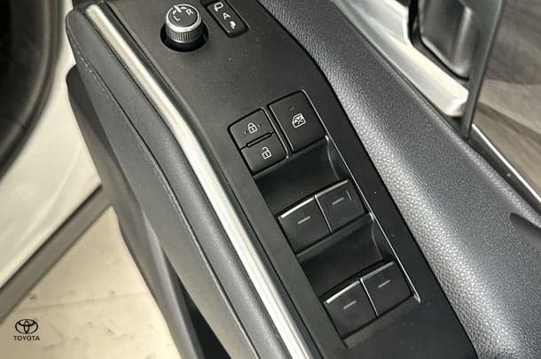 2024 Toyota Kluger Hybrid AWD GRANDE image 15