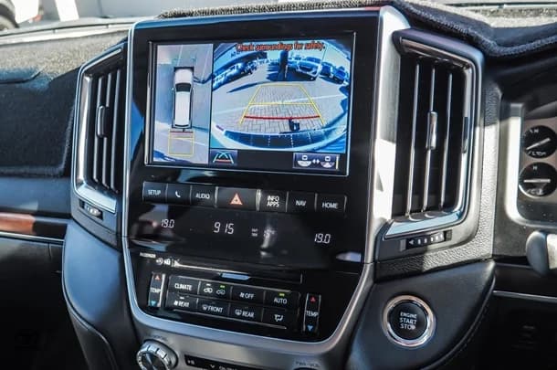 2021 Toyota Landcruiser VX image 21