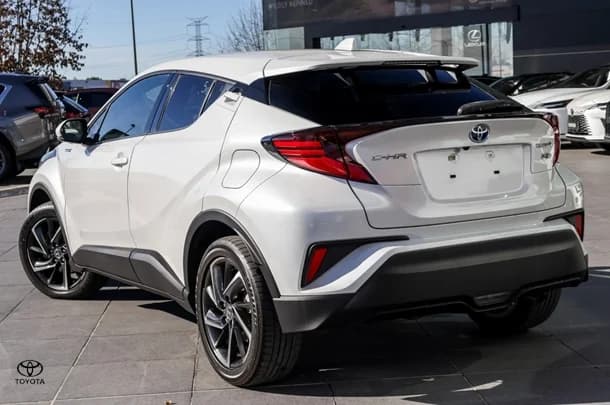 2022 Toyota C-HR Hybrid Koba 2WD image 2