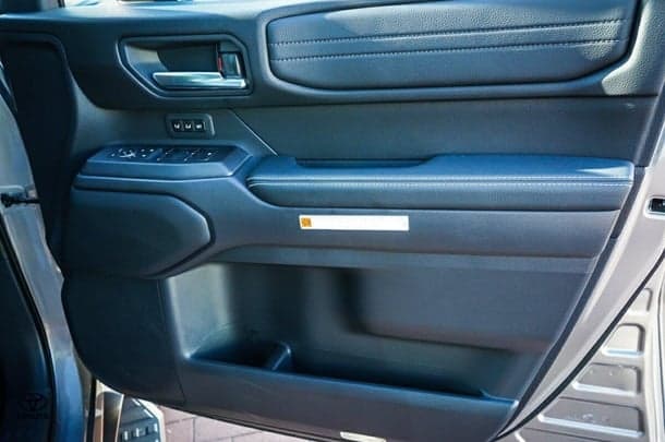 2024 Toyota Prado Kakadu image 15