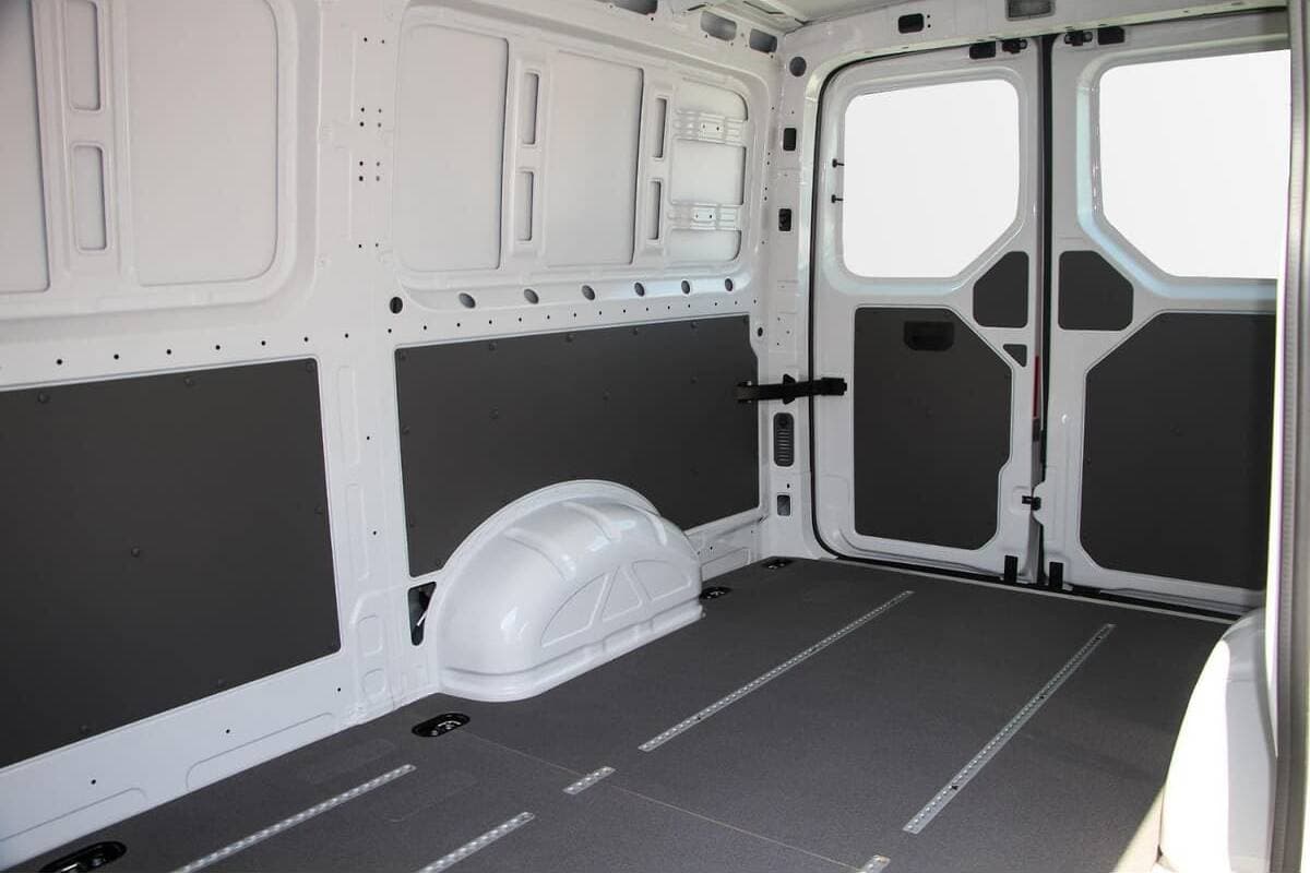 2024 Volkswagen Crafter 35 TDI410 SY1 Medium Wheelbase Manual FWD MY24 image 6
