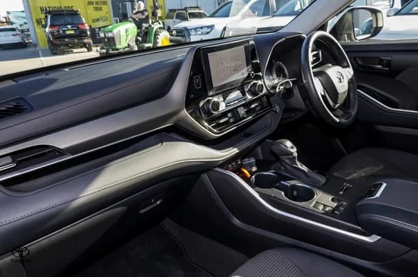 2023 Toyota KLUGER GX-2WD image 9