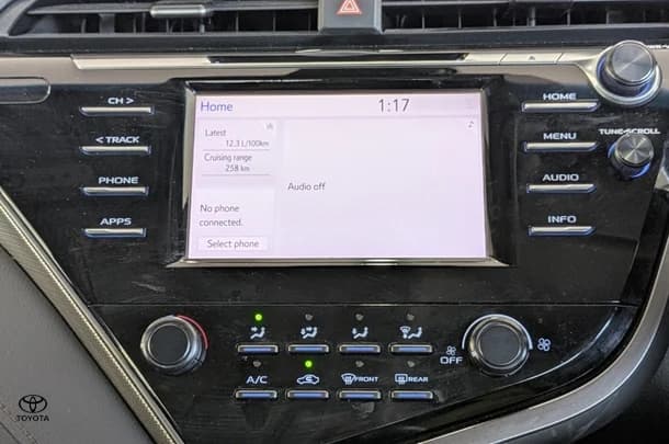 2019 Toyota Camry Ascent image 30