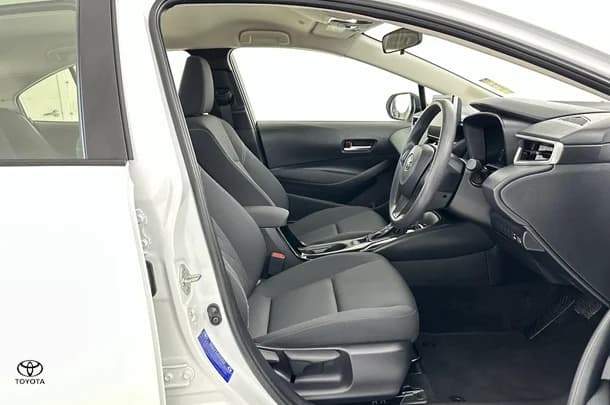 2023 Toyota Corolla Sedan Hybrid Ascent Sport image 13