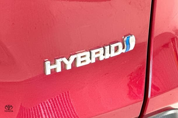 2023 Toyota Rav4 Hybrid GX-2WD image 34