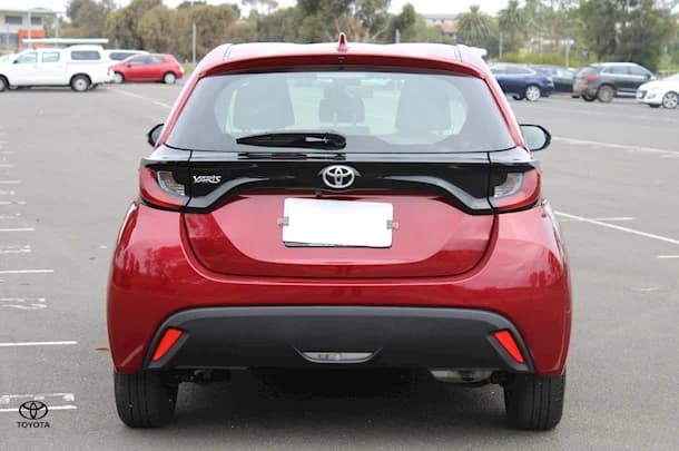 2023 Toyota Yaris Ascent Sport image 9