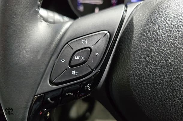 2021 Toyota C-HR Koba AWD image 18