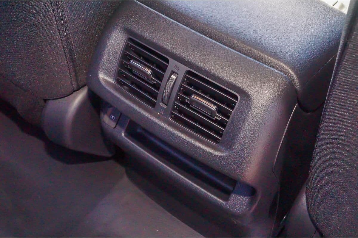 2025 Nissan Navara SL D23 Auto 4x4 MY24 Dual Cab image 15