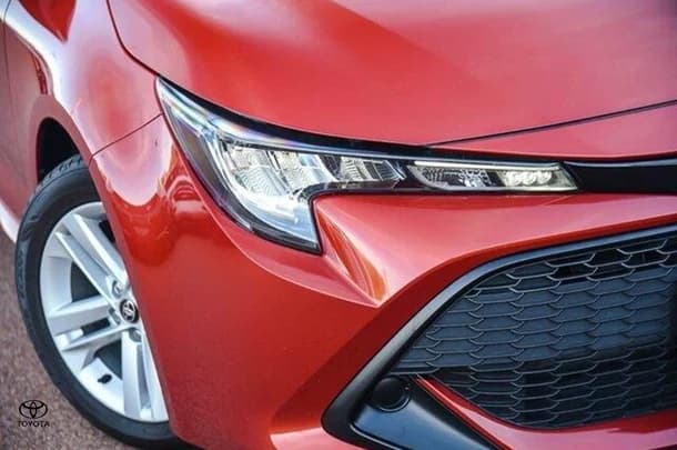 2018 Toyota COROLLA Ascent Sport image 14