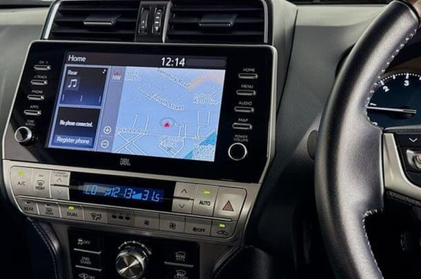 2023 Toyota Prado Kakadu image 15