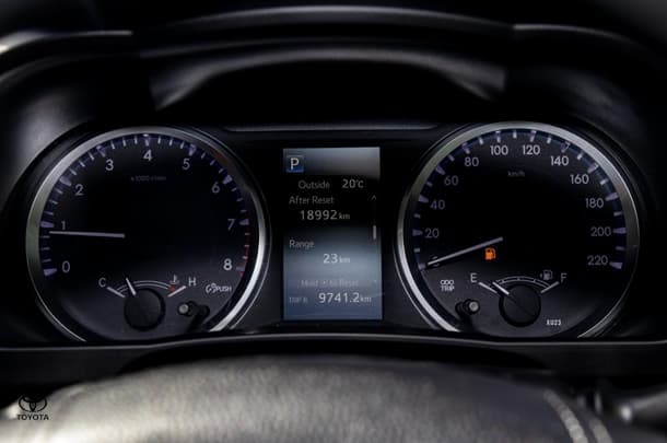 2017 Toyota KLUGER GX AWD image 14
