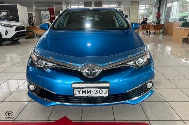 2017 Toyota COROLLA Ascent Sport image 3