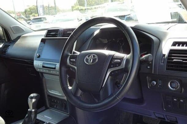 2023 Toyota Landcruiser Prado GXL image 16