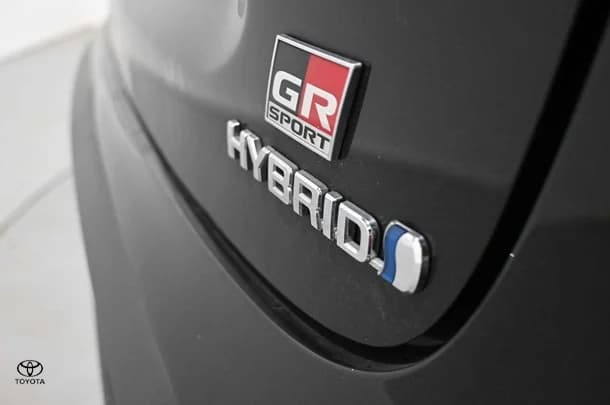 2022 Toyota Yaris Cross Hybrid GR-S image 10
