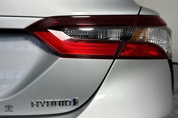 2021 Toyota Camry Hybrid Ascent Sport image 9