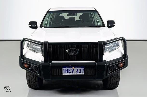2020 Toyota Prado GX image 2