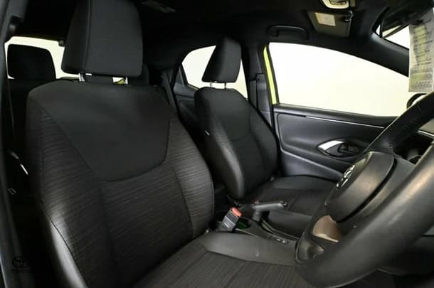 2020 Toyota Yaris SX image 10