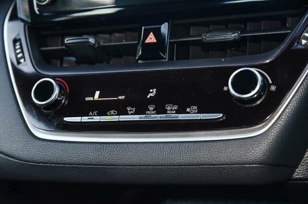 2018 Toyota COROLLA Ascent Sport image 20