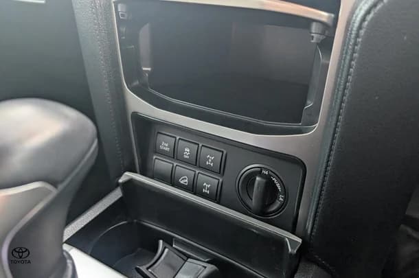 2021 Toyota Prado GXL image 42