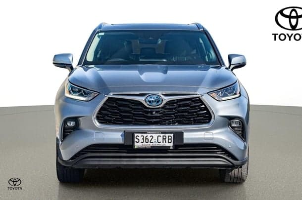 2022 Toyota KLUGER HYBRID AWD GRANDE image 2