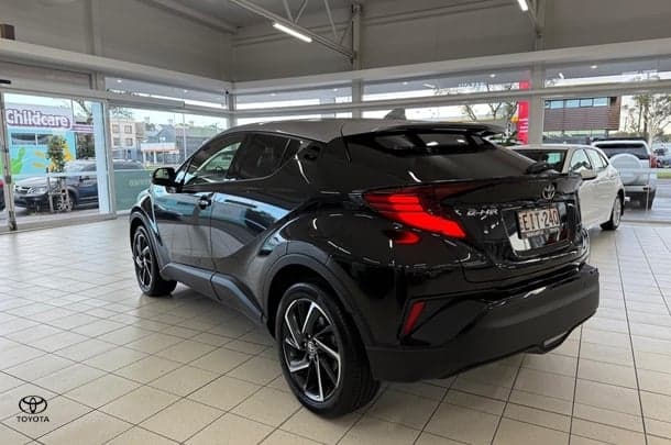 2019 Toyota CHR Koba AWD image 4