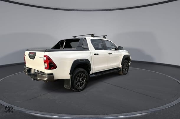 2020 Toyota HILUX Rogue image 8
