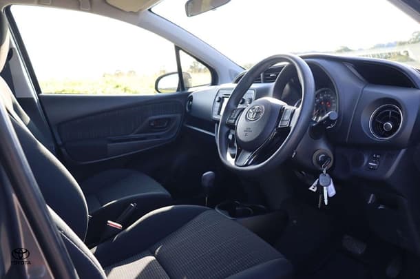 2019 Toyota Yaris Ascent image 19