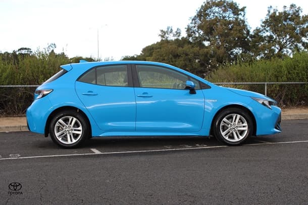 2022 Toyota Corolla Hatch Hybrid Ascent Sport image 12