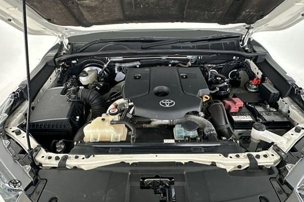 2022 Toyota Hilux SR image 23
