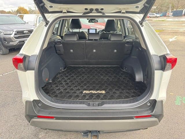 2021 Toyota RAV4 Cruiser 2WD image 22