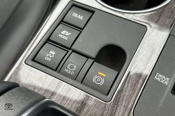 2024 Toyota Kluger Hybrid AWD GRANDE image 30