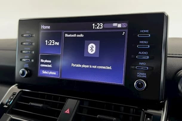 2022 Toyota Landcruiser GXL image 25
