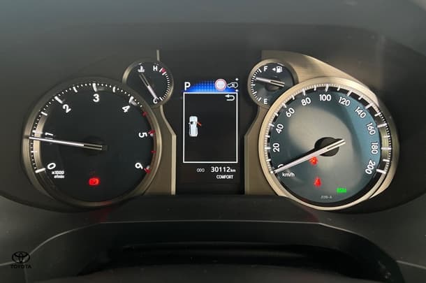 2023 Toyota Prado Kakadu image 21