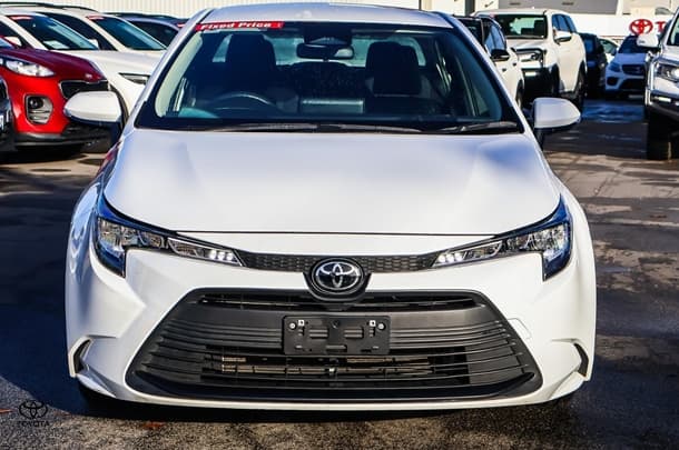 2023 Toyota Corolla Sedan Ascent Sport image 4