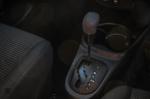 2019 Toyota Yaris ASCENT image 12